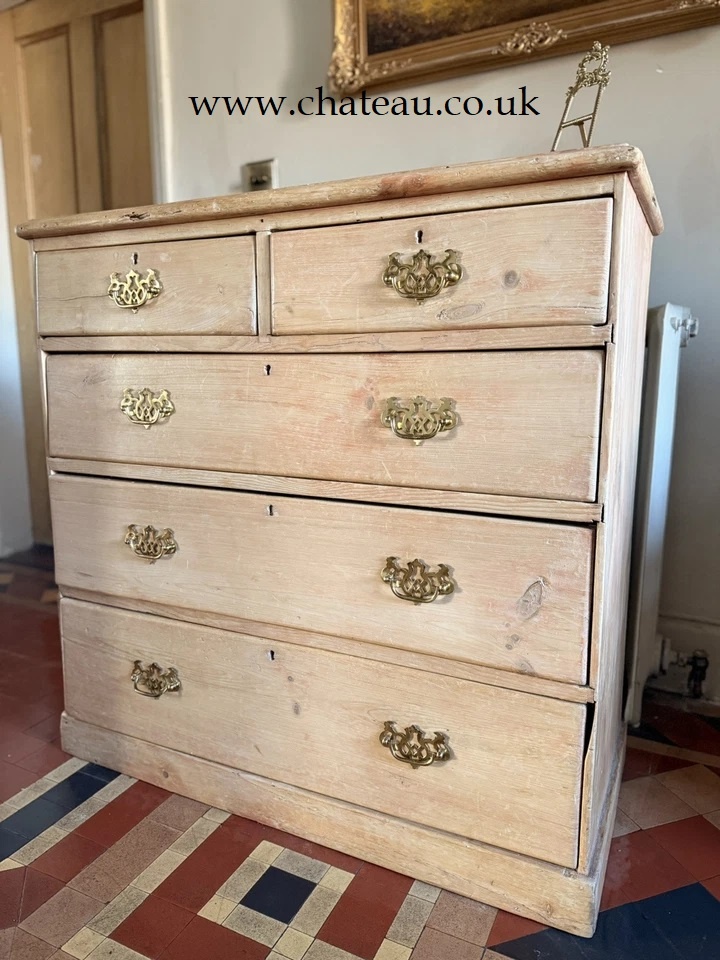 Charming Antique Pine Rustic Period Country Farmhouse Chest Of Drawers Circa 1800s
