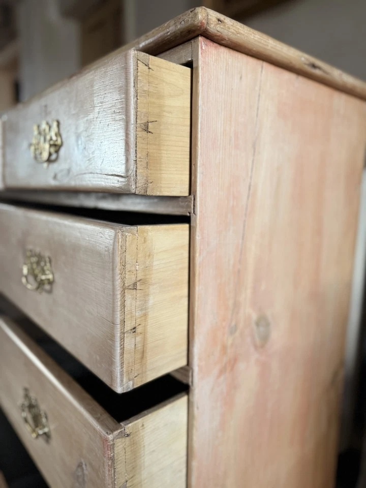 Charming Antique Pine Rustic Period Country Farmhouse Chest Of Drawers Circa 1800s