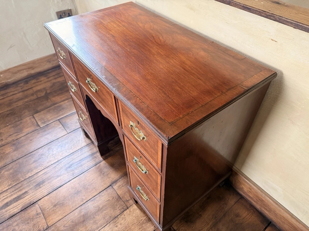 Antique Mahogany Kneehole Pedestal Desk by Hewetson Milner & Thexton C 1825