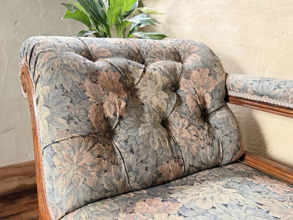 Original Antique English Oak Country Floral Day bed Sofa Chaise Lounge Longue