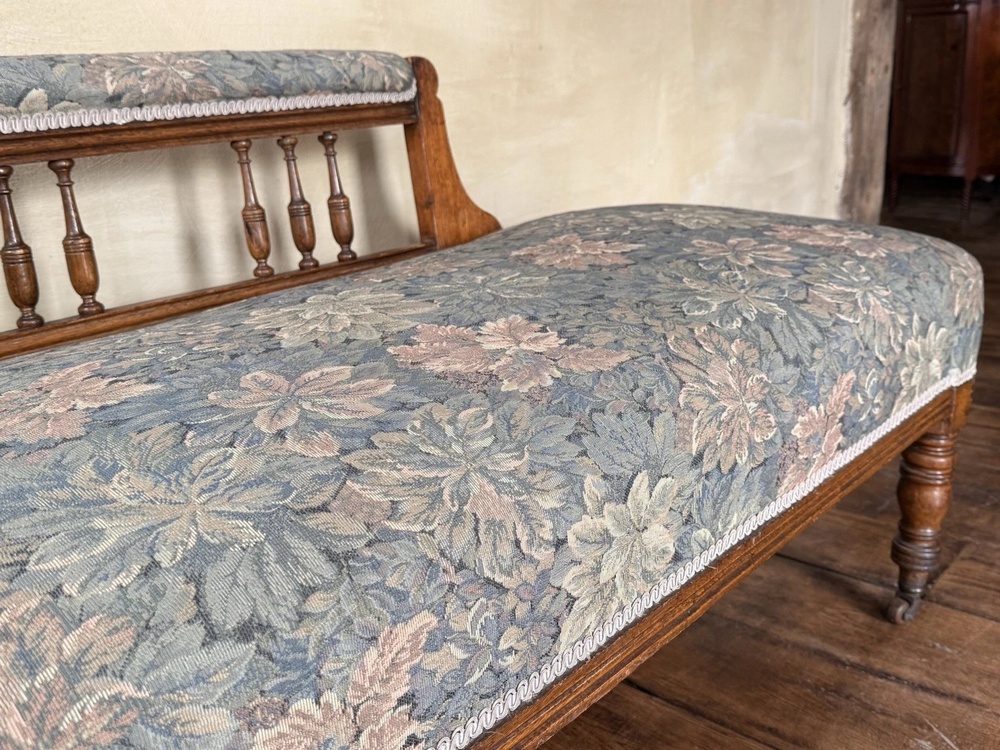 Original Antique English Oak Country Floral Day bed Sofa Chaise Lounge Longue