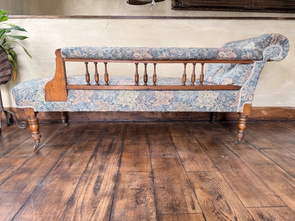 Original Antique English Oak Country Floral Day bed Sofa Chaise Lounge Longue