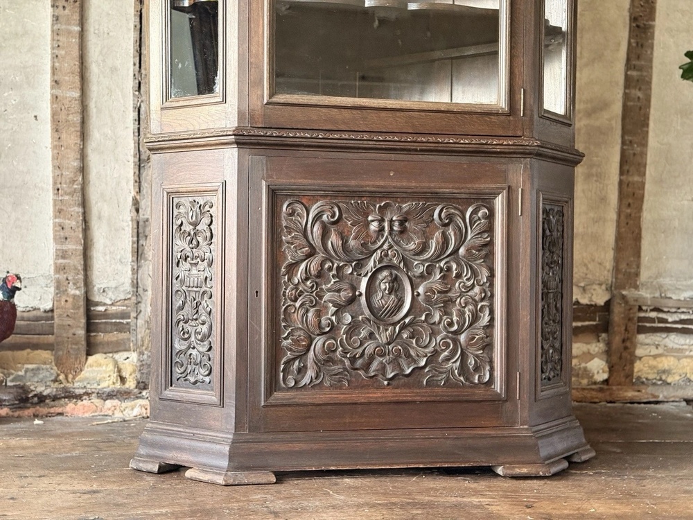 Antique Carved Oak Glass Freestanding Corner Display Cabinet Cupboard