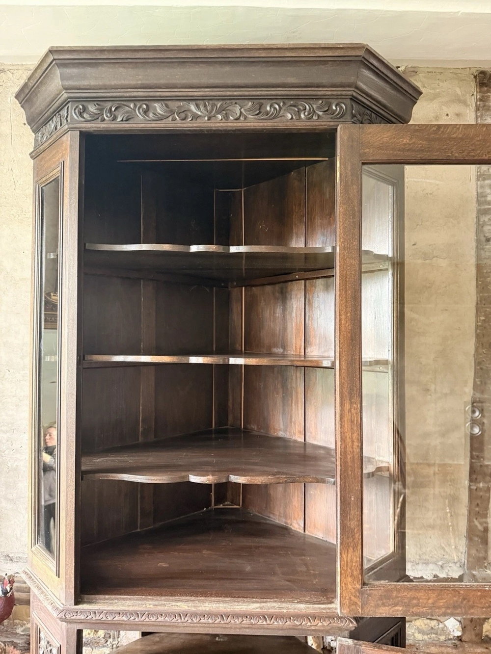 Antique Carved Oak Glass Freestanding Corner Display Cabinet Cupboard