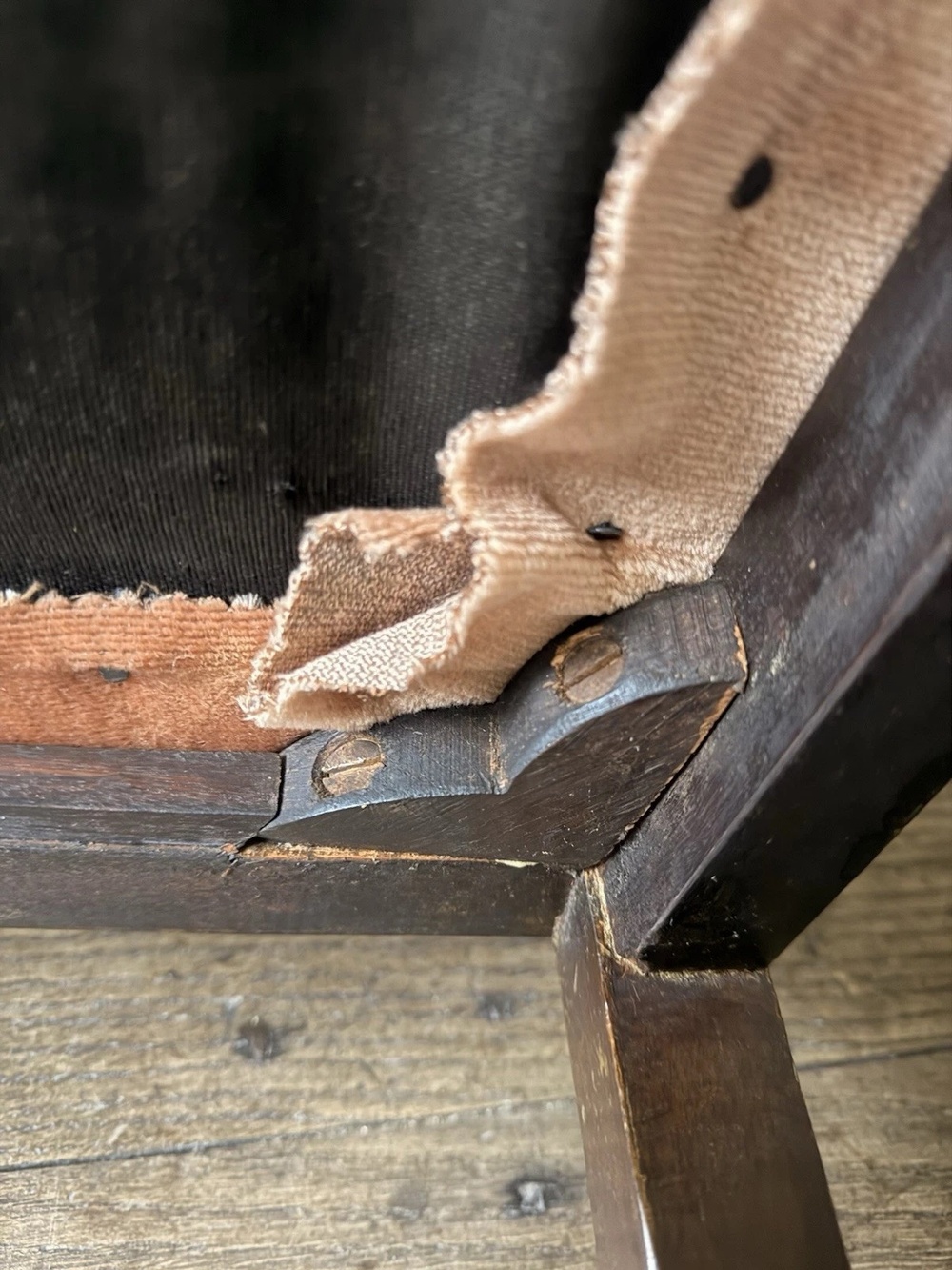 Exceptional Quality Antique Dining Pink Velvet Drop-In Seats Chairs Waring and Gillow - Deansgate Manchester