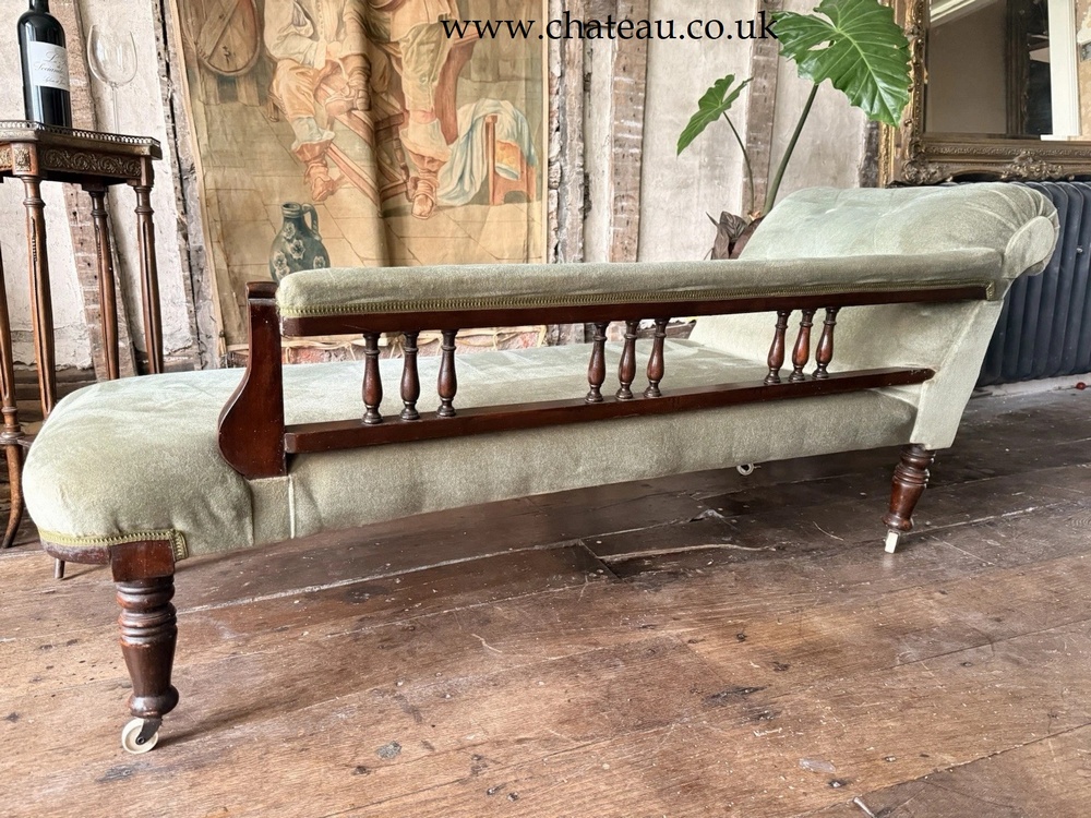 Fine Antique Mahogany Sage Green Velvet Day Bed Chaise Lounge Longue 1880 C