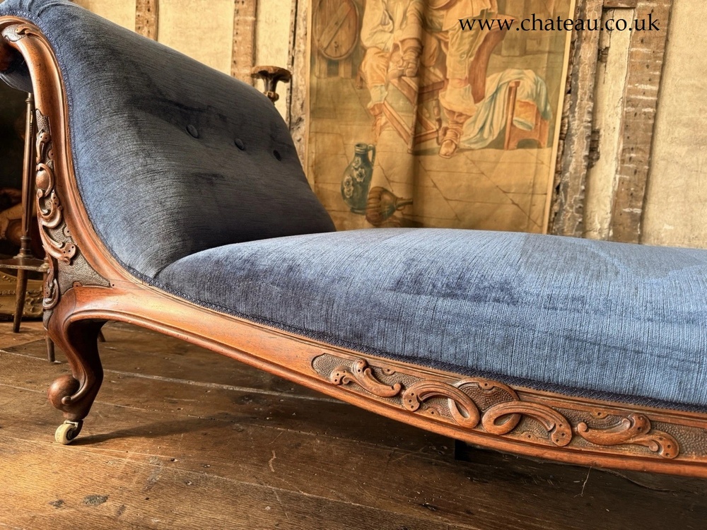 Rare Elegant Antique Walnut Carved Blue Statement French Chaise Longue Daybed