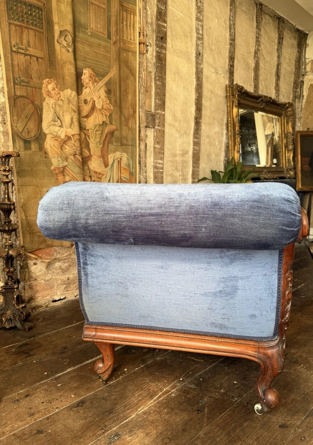 Rare Elegant Antique Walnut Carved Blue Statement French Chaise Longue Daybed