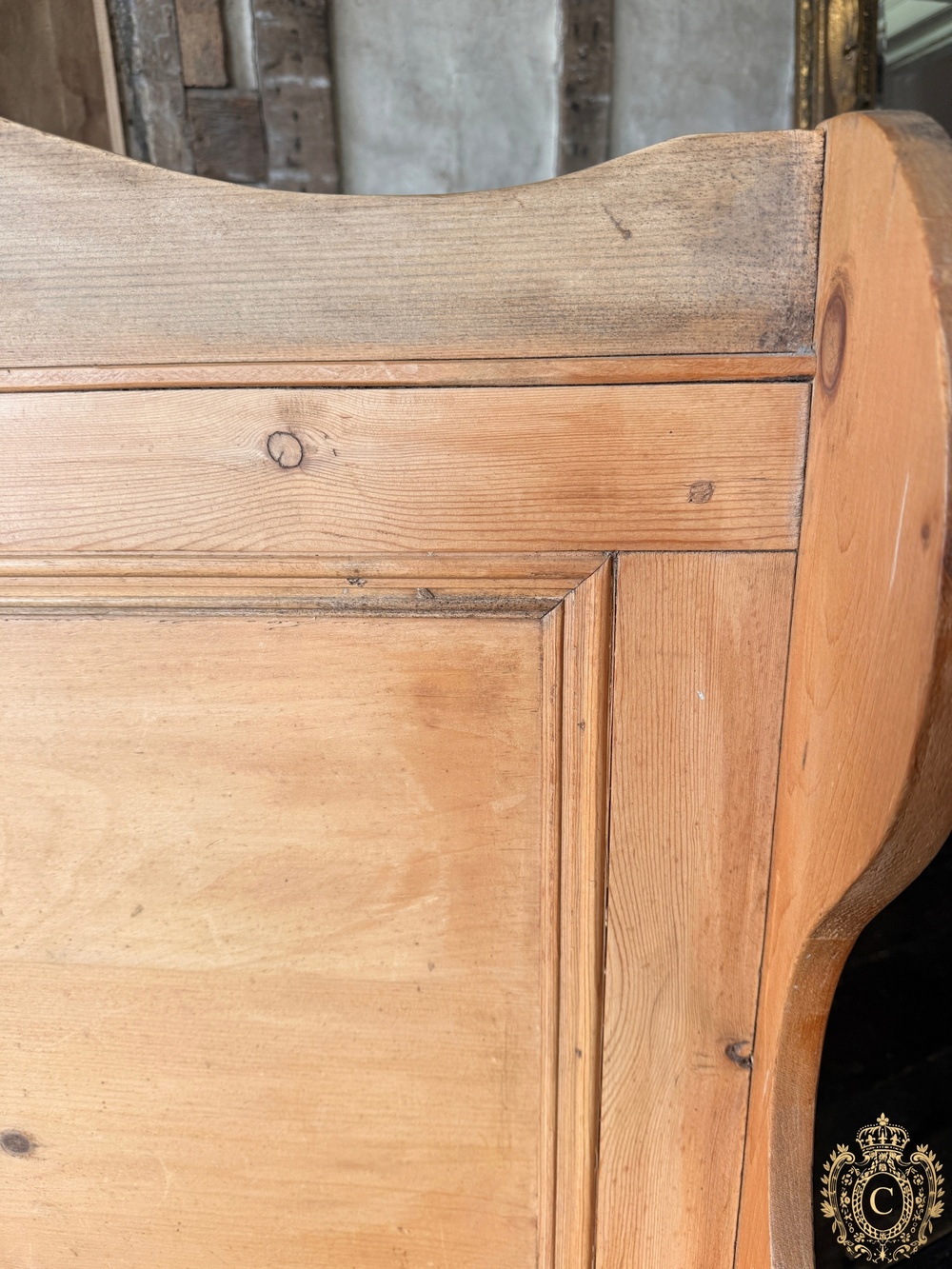 Antique Victorian Pine Hall Settle with Hinged Storage Seat, Circa 1870