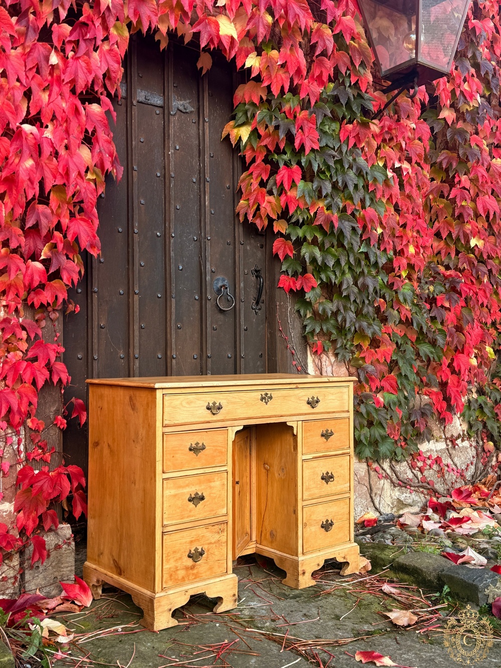 Amtique Pine Desk